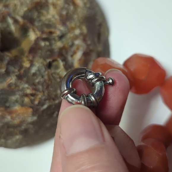 Orange Carnelian Faceted Stone Necklace with Red Wooden Beads 16" - Picture 8 of 10